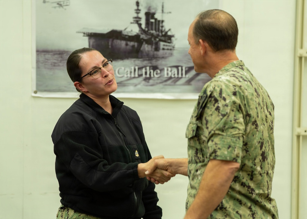 NETC deputy commander visits CNATT Unit North Island