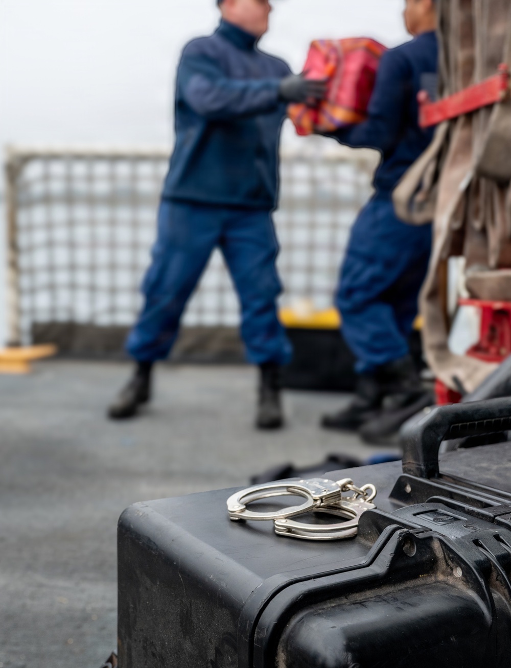 U.S. Coast Guard Cutter Active crew offloads $203.9 million in cocaine in San Diego