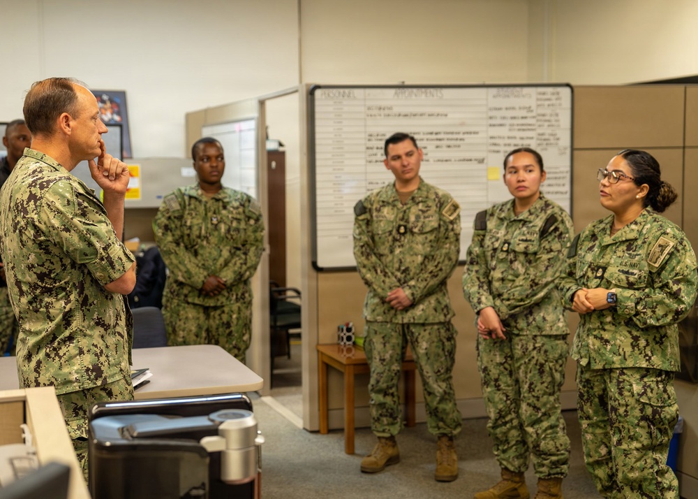 NETC deputy commander visits CNATT Unit North Island