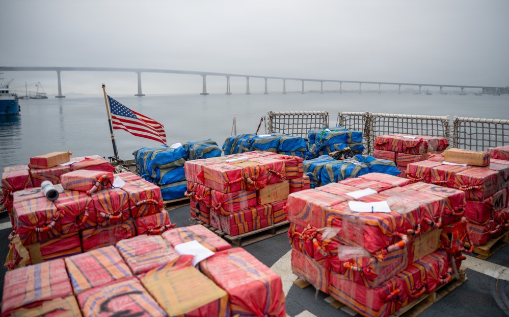 U.S. Coast Guard Cutter Active crew offloads $203.9 million in cocaine in San Diego