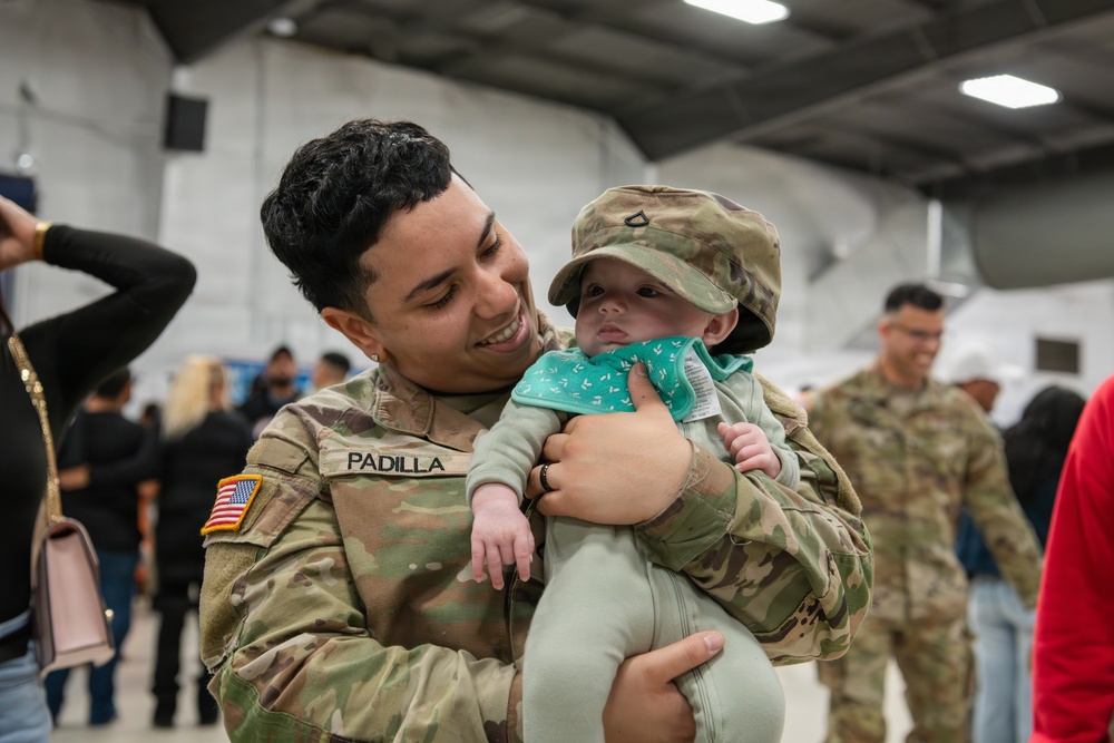 2-116 Field Artillery Regiment conducts departure ceremony