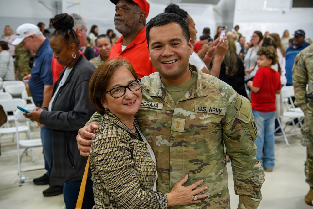 2-116 Field Artillery Regiment conducts departure ceremony