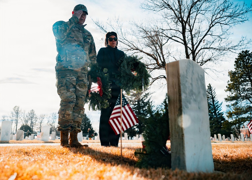 90 MW, Community Come Together for Wreaths Across America