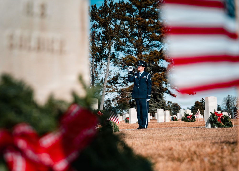 90 MW, Community Come Together for Wreaths Across America