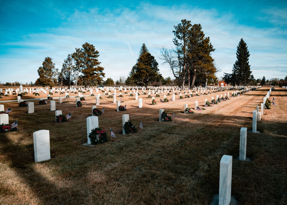 90 MW, Community Come Together for Wreaths Across America