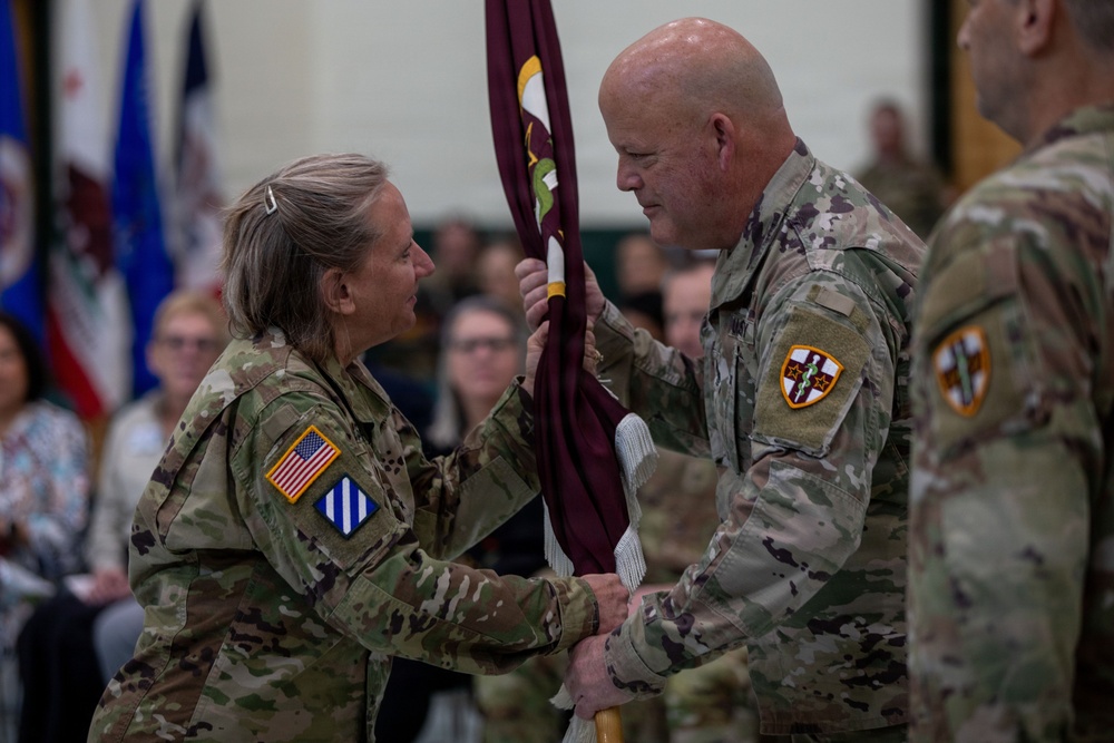 Rare Dual Change of Command Sees Army Reserve Generals Trade Leadership Roles