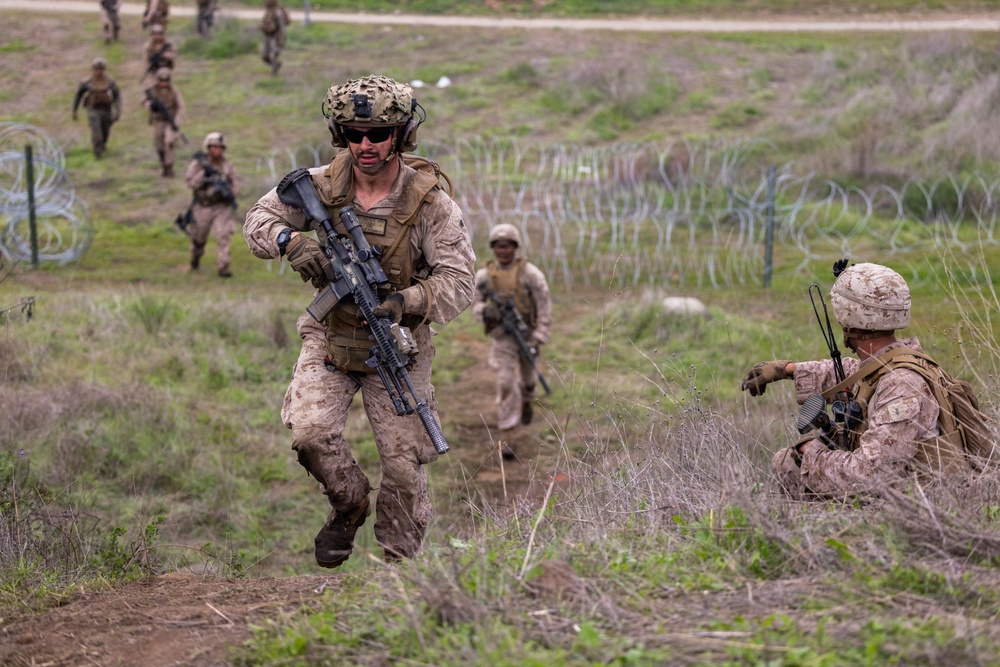 1st Bn., 5th Marines conduct company attacks during combat readiness evaluation