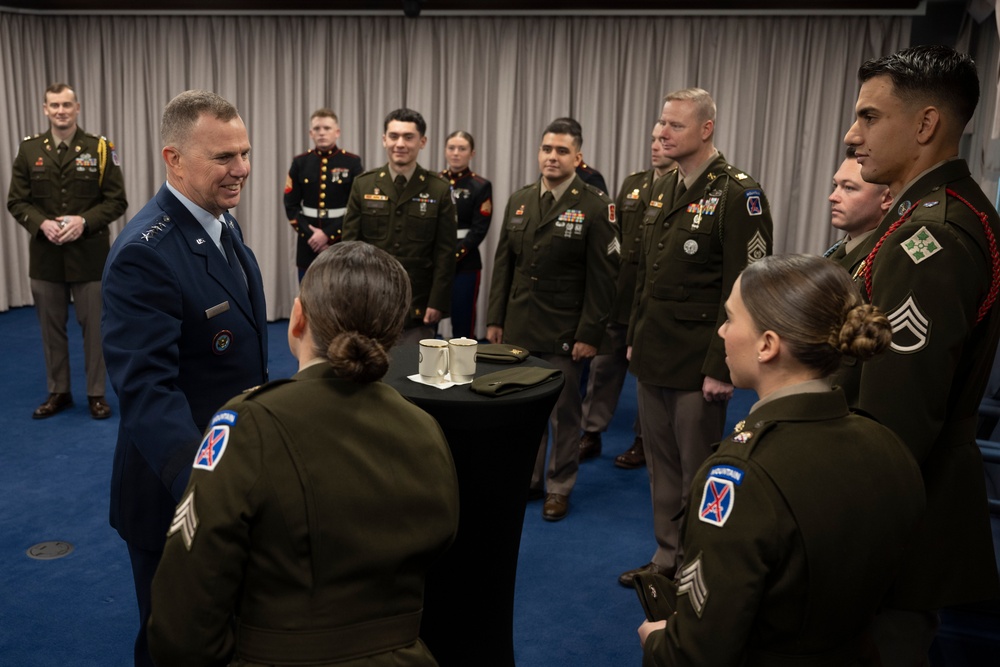 SW Hosts Future Mexican Border Defense Medal Recipients at the Pentagon