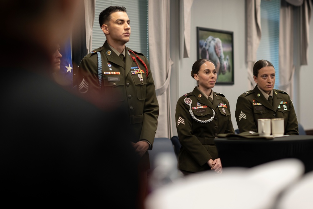 SW Hosts Future Mexican Border Defense Medal Recipients at the Pentagon