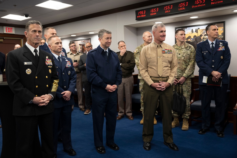 SW Hosts Future Mexican Border Defense Medal Recipients at the Pentagon