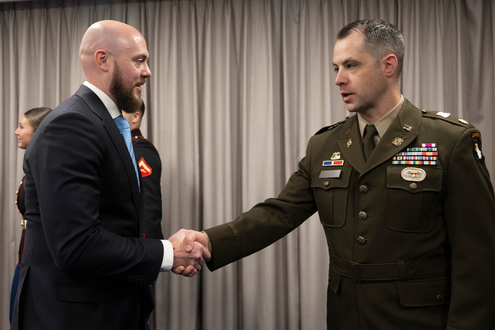 SW Hosts Future Mexican Border Defense Medal Recipients at the Pentagon
