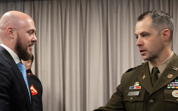 SW Hosts Future Mexican Border Defense Medal Recipients at the Pentagon