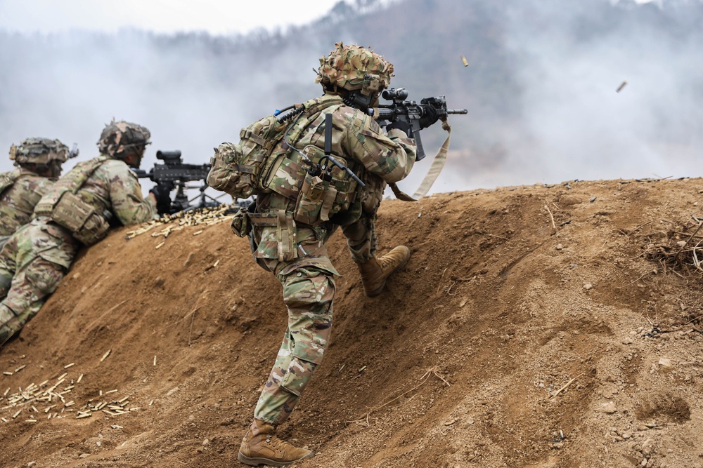 4-9 Infantry Trains During Combined Arms Live Fire