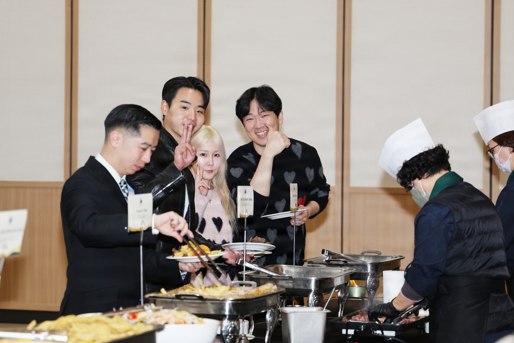 403rd AFSB held its annual holiday party