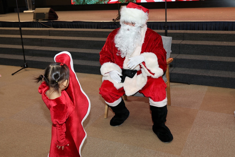 403rd AFSB held its annual holiday party