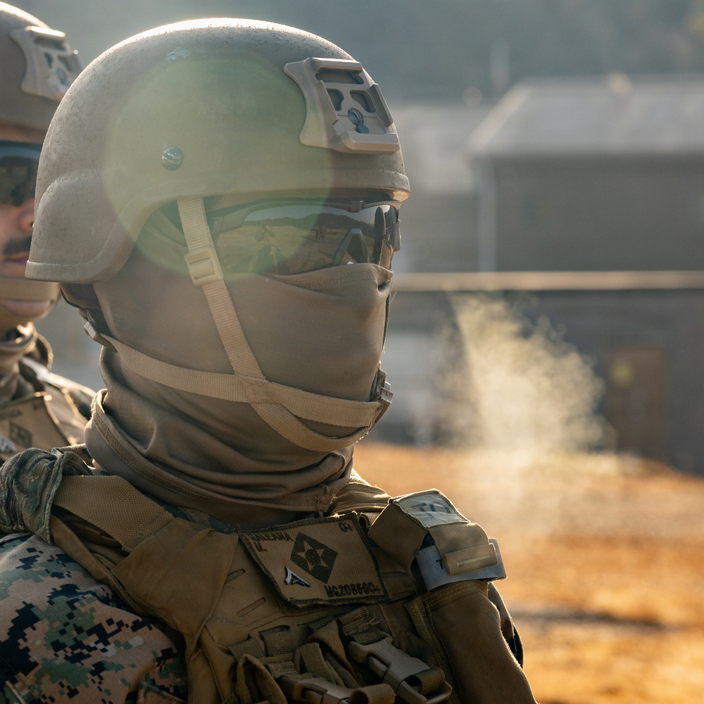 Korea Viper 26.1 | V16 Conducts Flyaway Drills