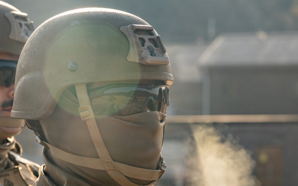 Korea Viper 26.1 | V16 Conducts Flyaway Drills