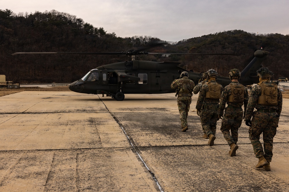 Korea Viper 26.1 | V16 Conducts Flyaway Drills