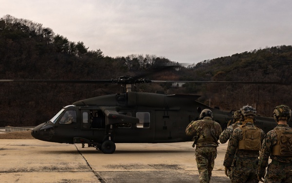 Korea Viper 26.1 | V16 Conducts Flyaway Drills