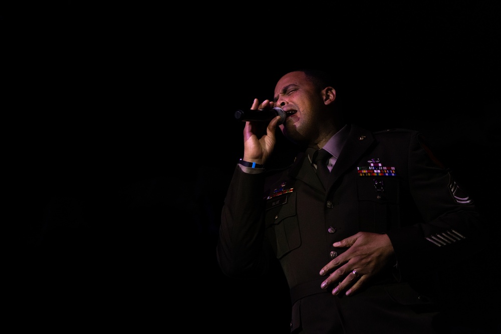 First Team Band spreads Christmas cheer at Ellison High School