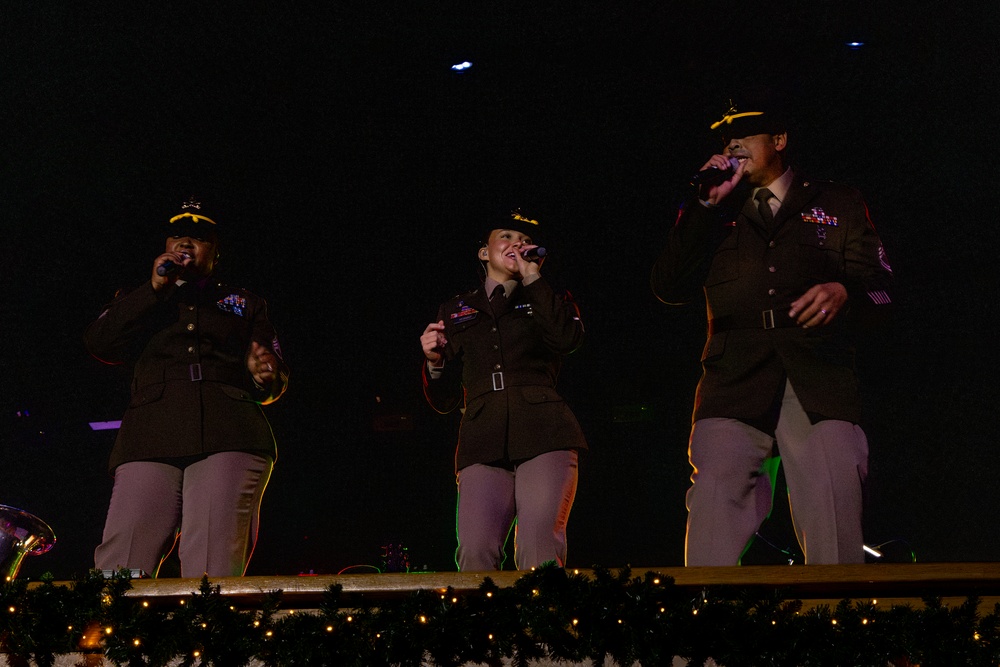 First Team Band spreads Christmas cheer at Ellison High School