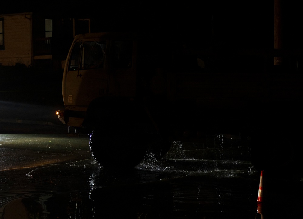 Soldiers Train on Nighttime Water Rescue During Flood Response Activation