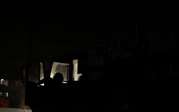 Soldiers Train on Nighttime Water Rescue During Flood Response Activation