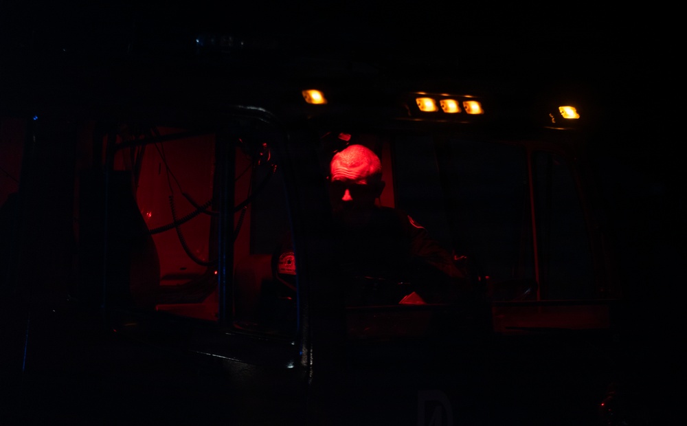 Soldiers Train on Nighttime Water Rescue During Flood Response Activation