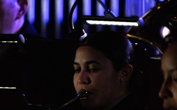 First Team Band spreads Christmas cheer at Ellison High School