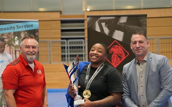 Top female powerlifter