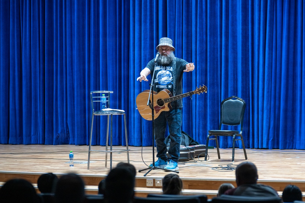 Chris Newburgh visits the 386th