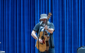 Chris Newburgh visits the 386th