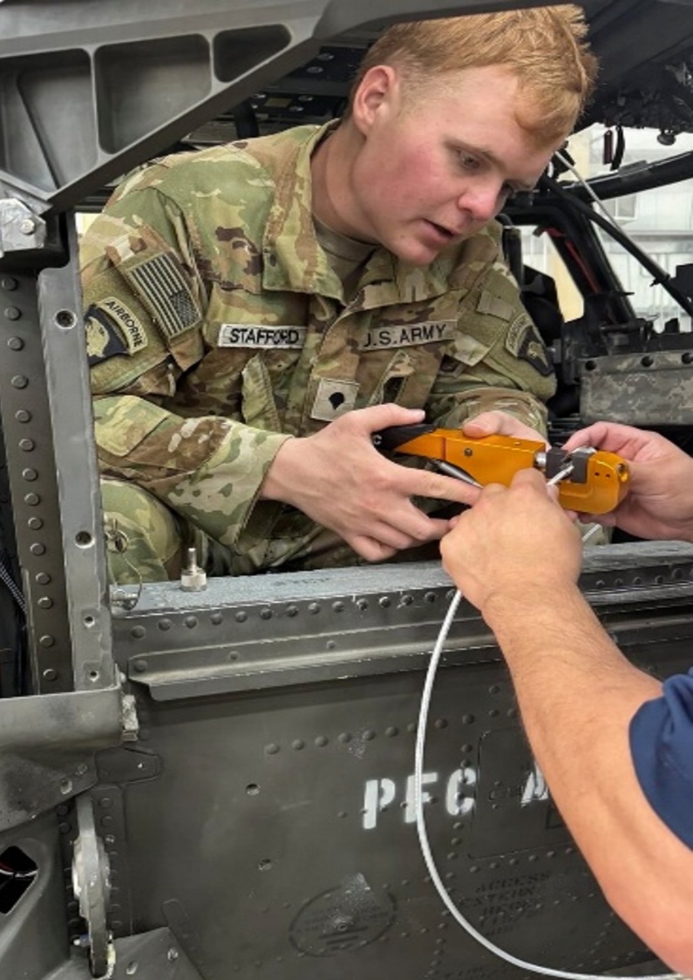 CECOM Avionics LAR provides ADK repair training