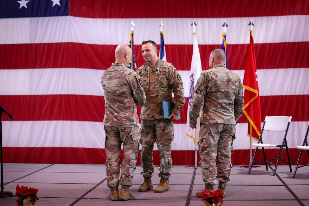 Maj. Dwight Siemiaczko Awarded Army Commendation Medal