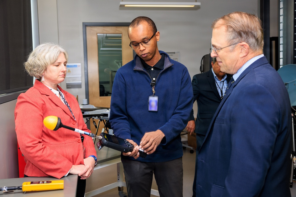 Dr. Lein visits Defense Centers for Public Health - Aberdeen