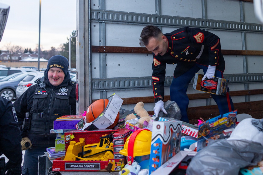 MACG-48 Toys for Tots Event