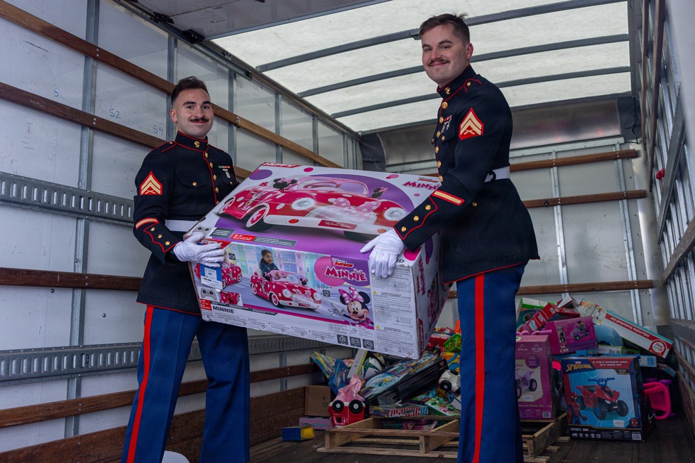 MACG-48 Toys for Tots Event