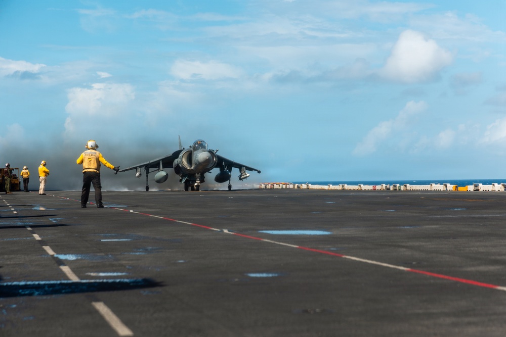 22nd MEU(SOC) | Harrier Flight Operations Aboard the USS Iwo Jima