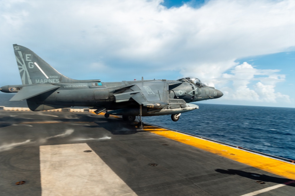 22nd MEU(SOC) | Harrier Flight Operations Aboard the USS Iwo Jima