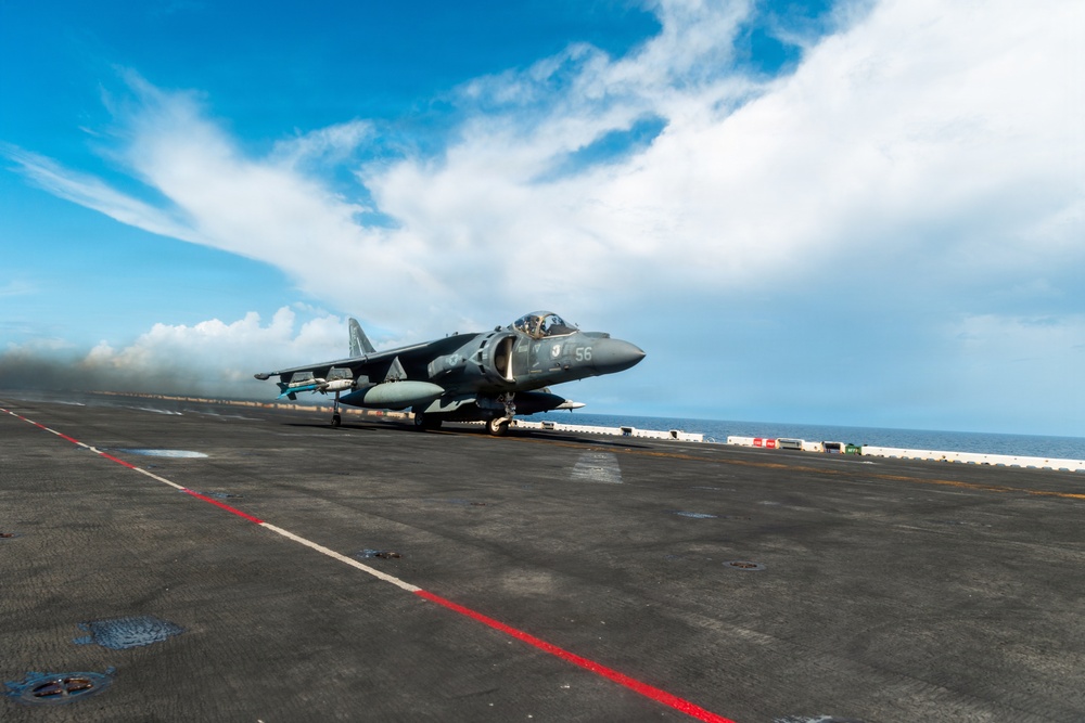 22nd MEU(SOC) | Harrier Flight Operations Aboard the USS Iwo Jima