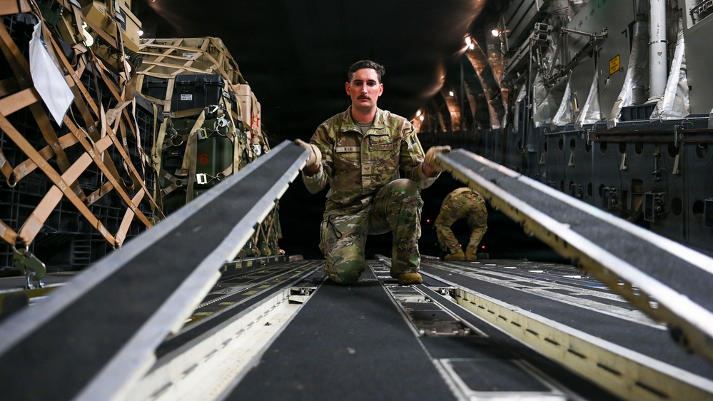 C-17 lands in Puerto Rico carrying cargo and Guardians