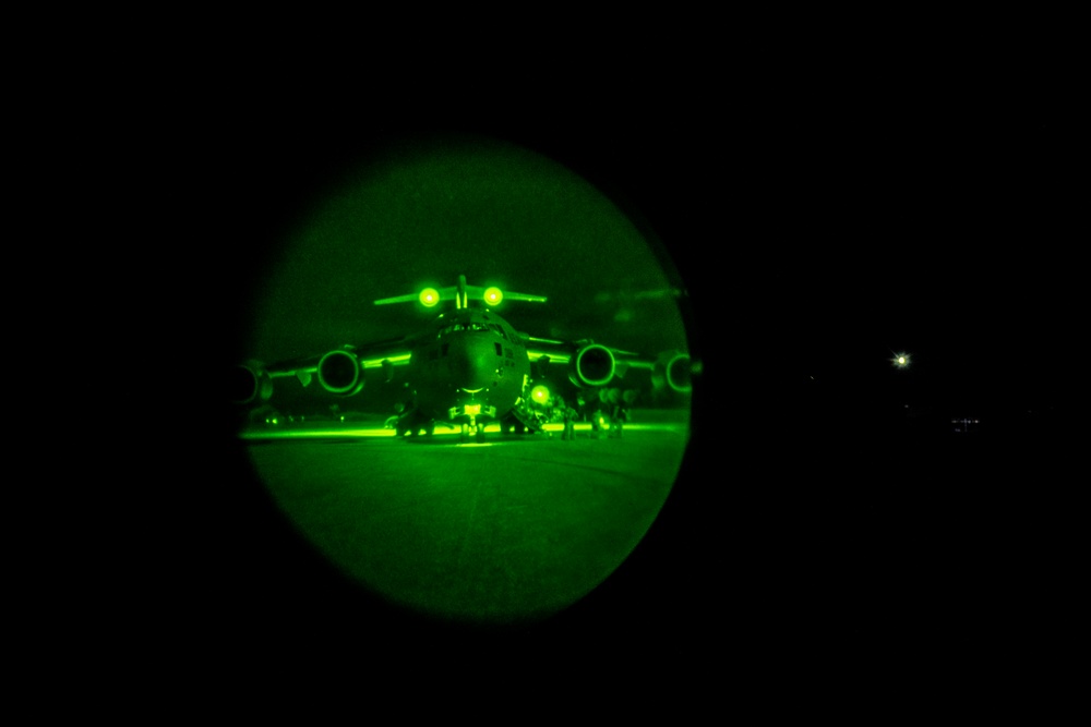 C-17 lands in Puerto Rico carrying cargo and Guardians
