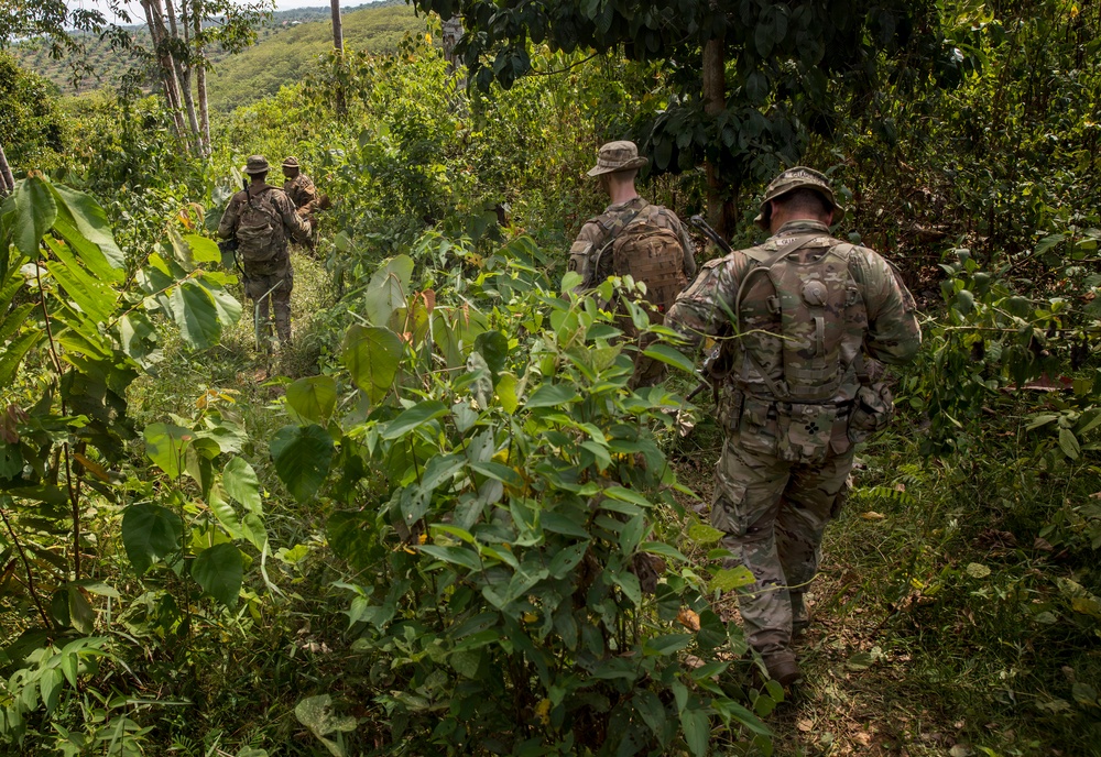 27th Infantry Regiment trains with Malaysian Army counterparts