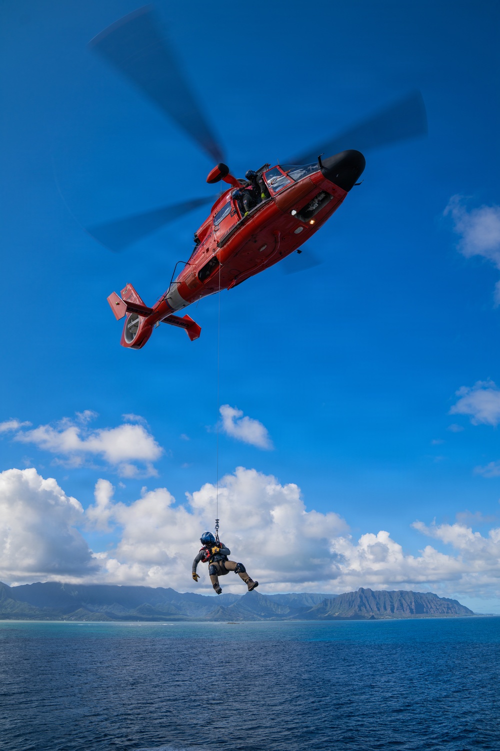 U.S. Coast Guard Air Station Barbers Point conducts cliffside training