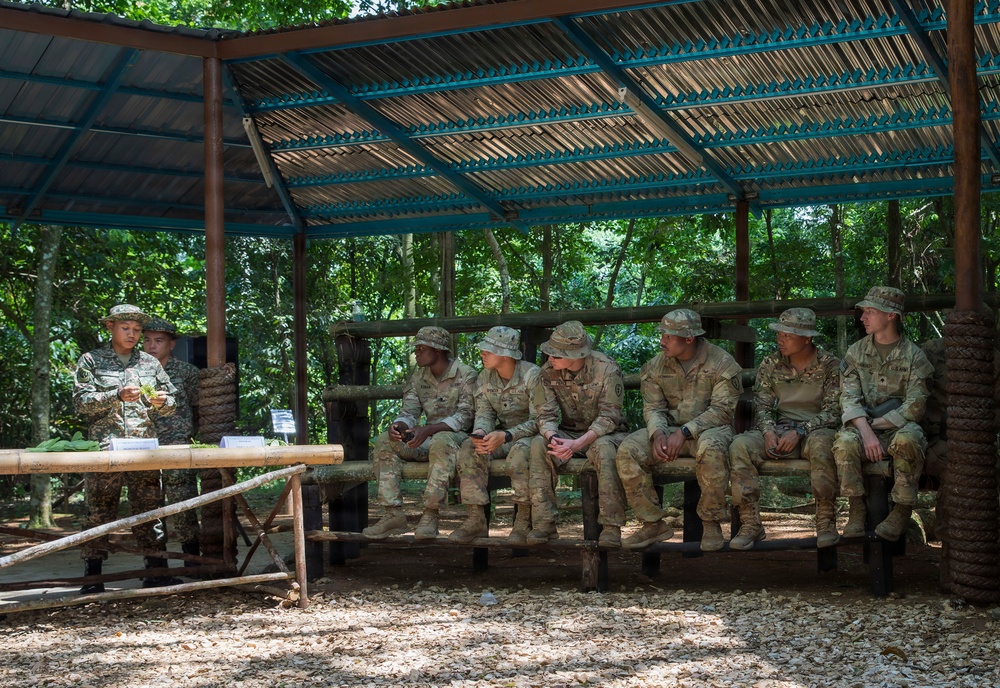 27th Infantry Regiment conducts jungle survival training in Malaysia