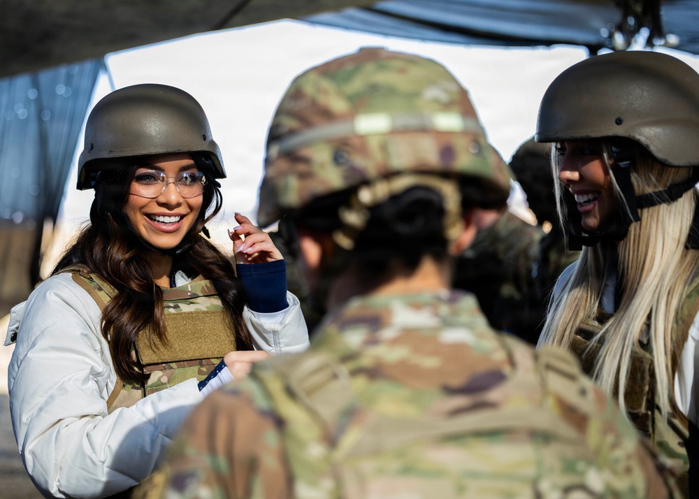 Dallas Cowboys Players and Cheerleaders Visit Fort Sill