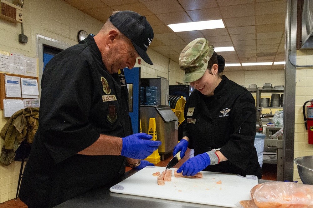 Celebrity chef Marc Cummings teams up at the Dover AFB DFAC