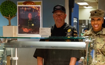 Celebrity chef Marc Cummings teams up at the Dover AFB DFAC