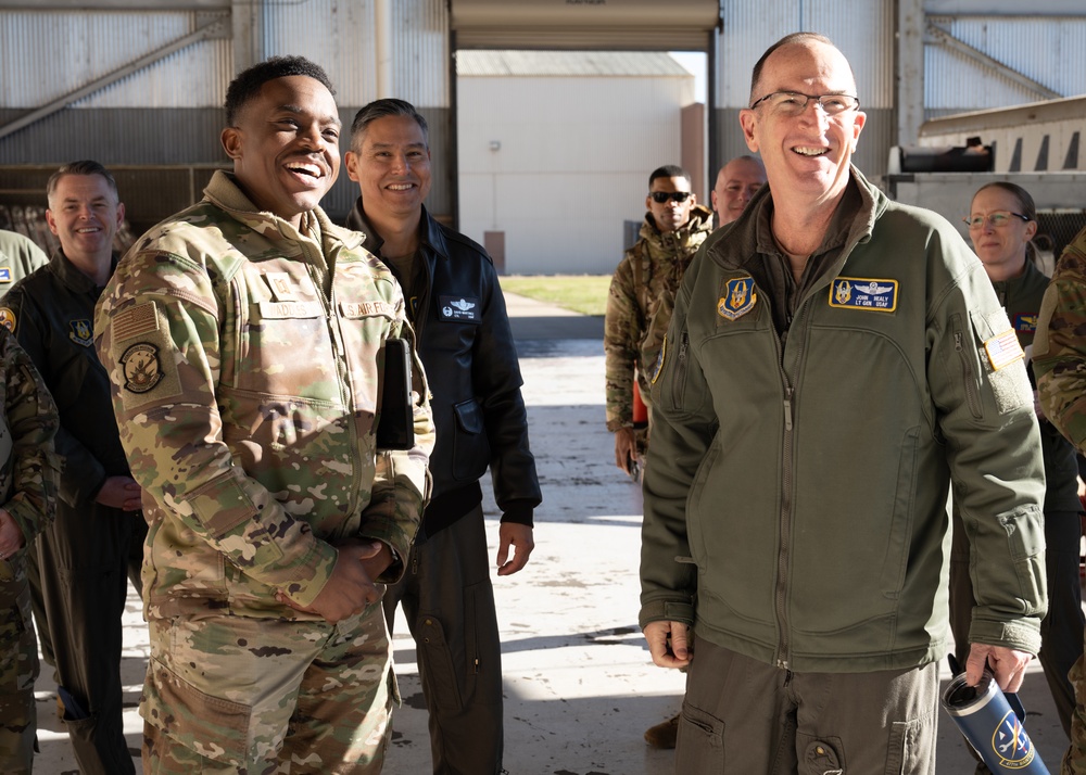 Lt. Gen. Healy visits Barksdale, underscores reserve bomber readiness