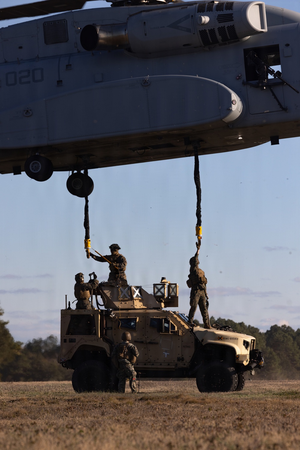 Battalion Field Exercise | Combat Logistics Battalion 22 Conducts Helicopter Support Team Operations